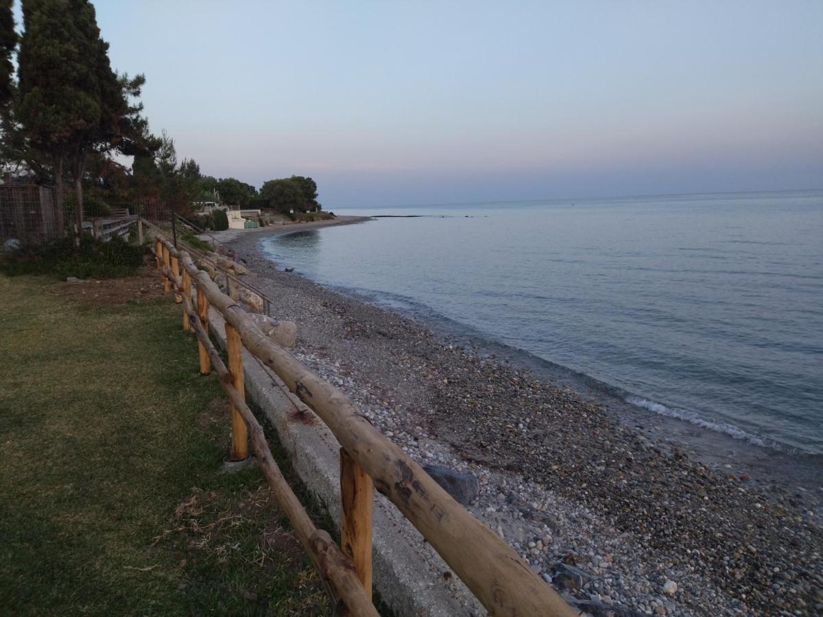 Seaside House Villa Nea Skioni Luaran gambar