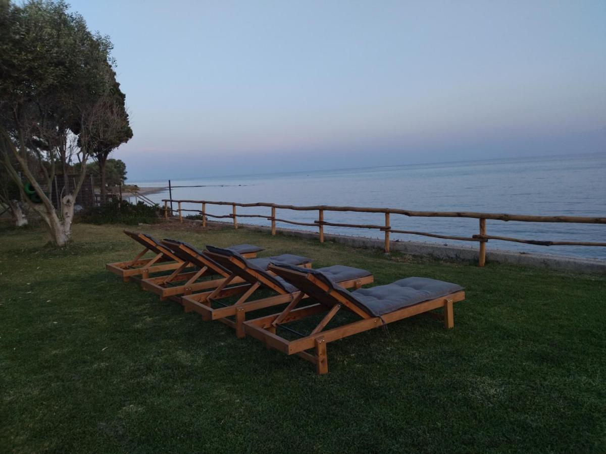 Seaside House Villa Nea Skioni Luaran gambar